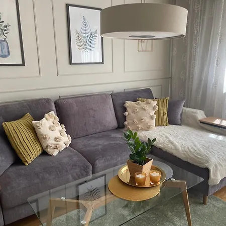 Cozy With A Large Terrace And Sauna! Apartment Parnu