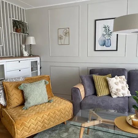 Apartment Cozy With A Large Terrace And Sauna! Parnu
