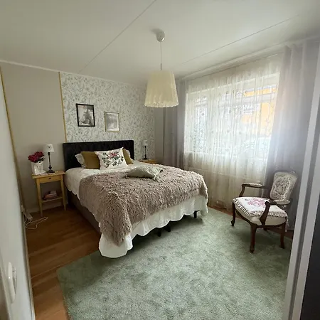 Cozy With A Large Terrace And Sauna! Parnu